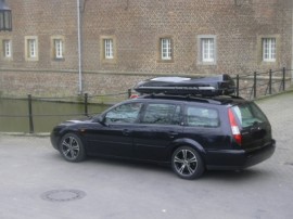   Ford ROOF BOXES 