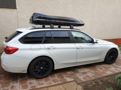 BMW Bmw  Kundenbilder Malibu Dachbox mit Surfboardhalter auf dem Deckel