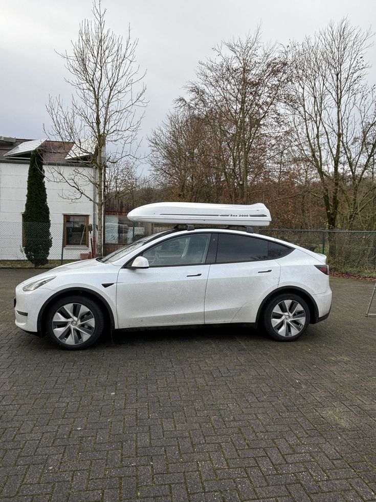 cc144a31-11c0-409b-9b73-9aa49811af3b MD XL auf Tesla