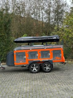 Wave Auf Anhaenger Kundenbilder Jumbo Premium Dachbox 1400L